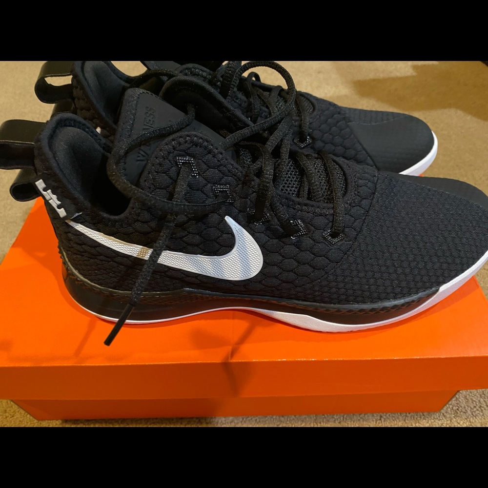 COPY - Lebron Witness 3 shoes .. new size 10…